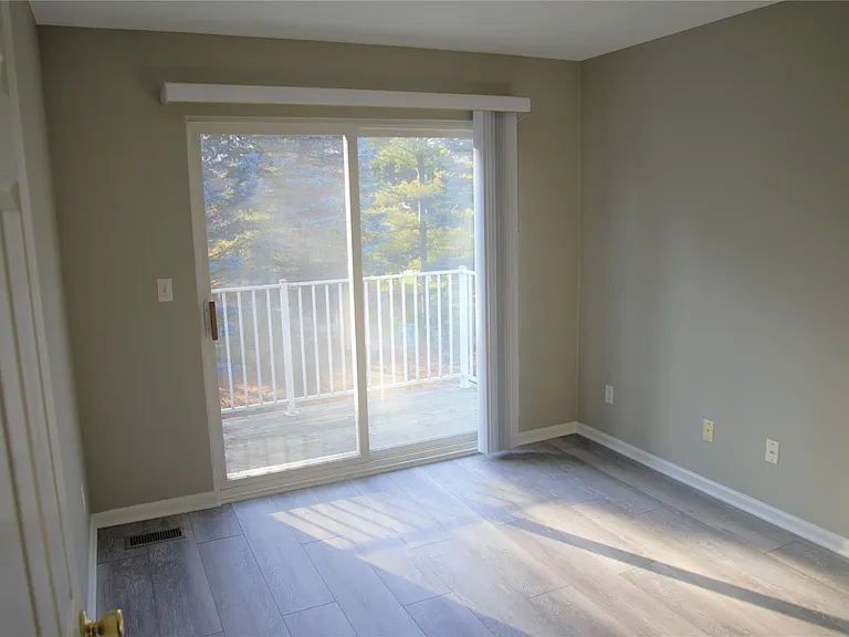 5400 Pine Aires Dr — Photo 9