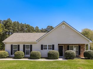 1052 Navaho Trl, Monroe, GA 30655