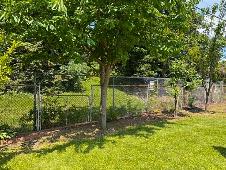 32345 Hawthorne Dr — Photo 52