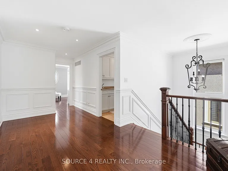 39 Amesbury Dr — Photo 19