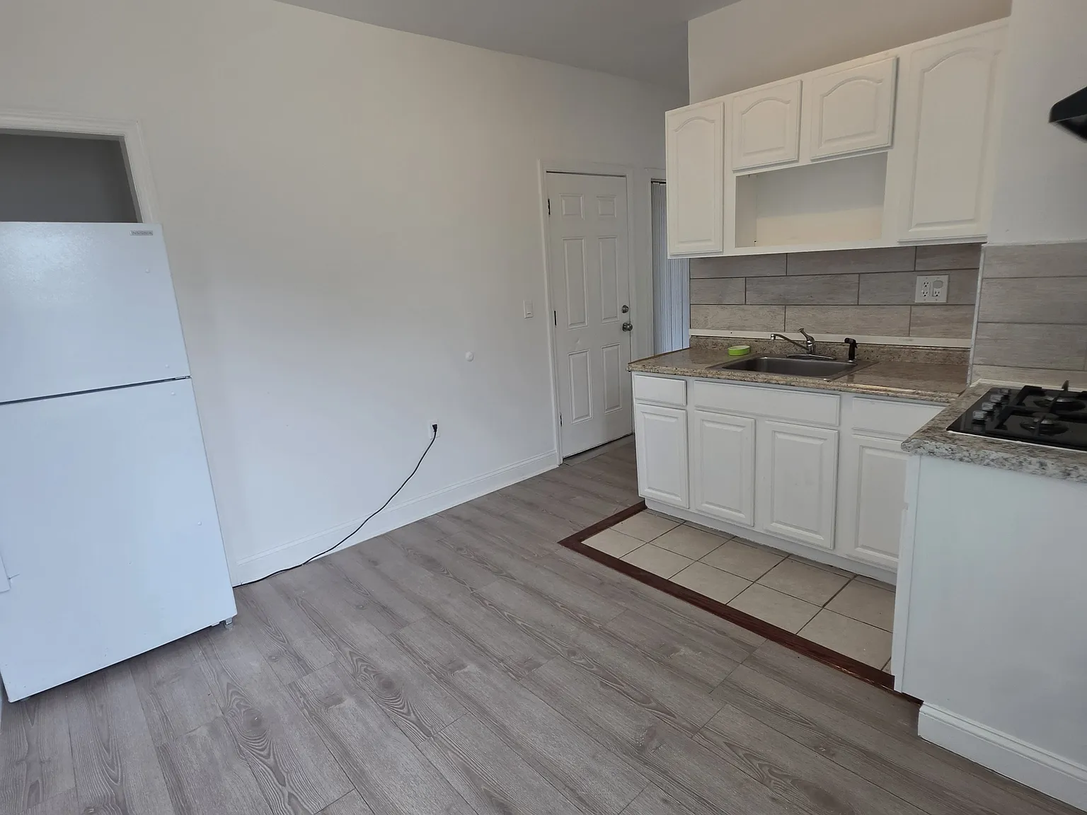 3 bed, $1,900 — Photo 4