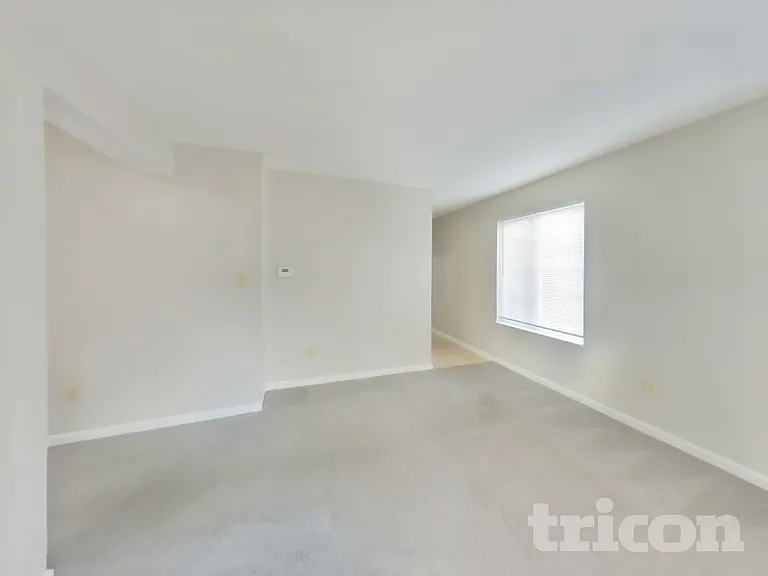 557 Cembra Dr — Photo 2