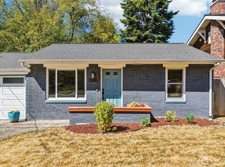 9227 Palatine Ave N, Seattle, WA 98103