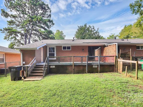 charlotte-north-carolina-299899443 picture