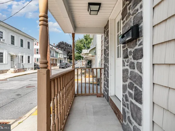 34 N 5th St, Newport, PA 17074