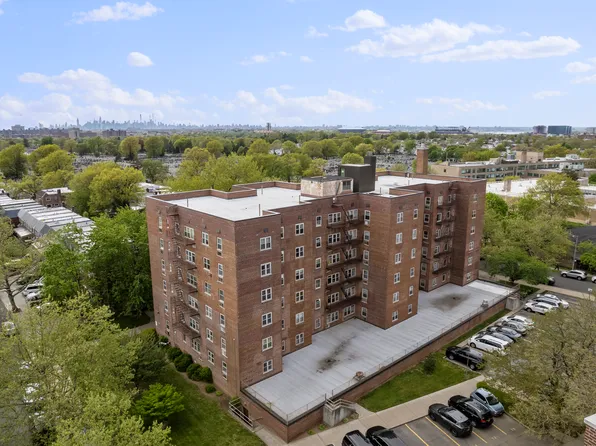 144-55 Melbourne Avenue image 3 of 23