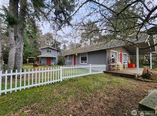 639 Birch Ct NE, Ocean Shores, WA
