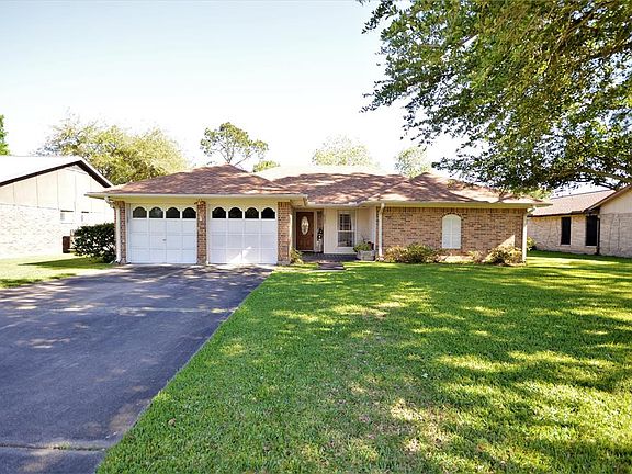 2nd image of 5522 Thornwood Cir