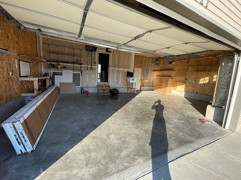 4917 S Pointe Dr — Photo 2