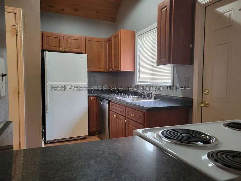 5627 Ashley Oaks Dr #2 — Photo 8