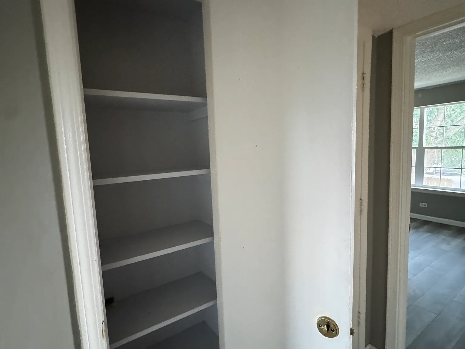2 bed, 1200 sqft, $1,999 — Photo 2