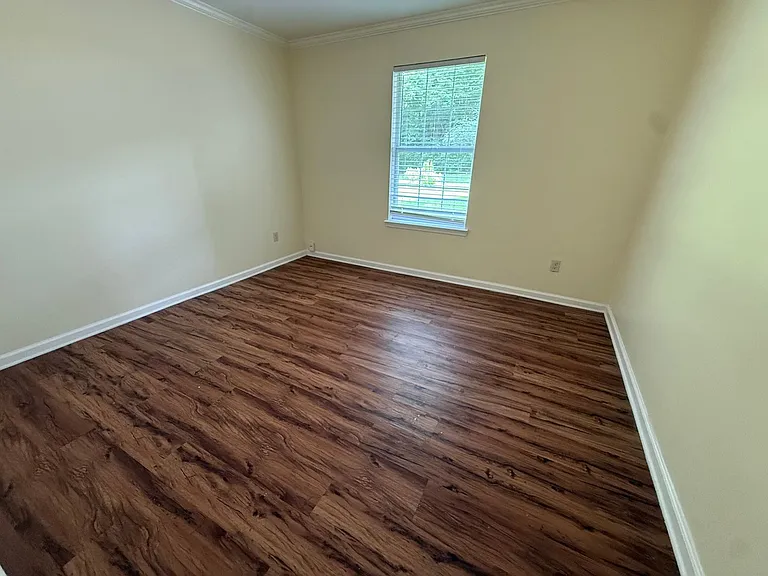 3913 Hobbs Dr — Photo 10