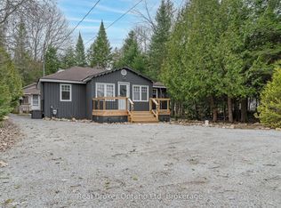 1071 Lawson Rd, Tiny, ON L0L 1P1