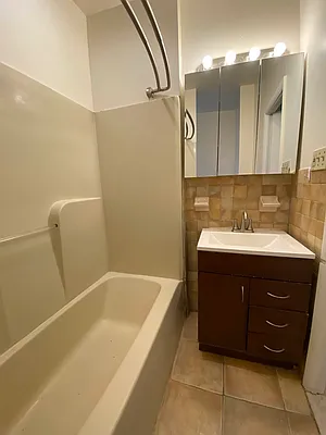 Rented by Best Apartments North Inc | media 20