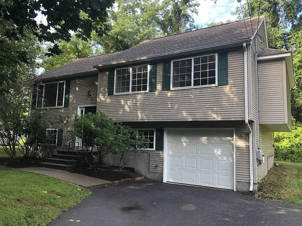 1st image of 45 Courtland Dr