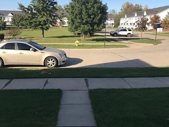 3rd image of 29244 Philadelphia Dr