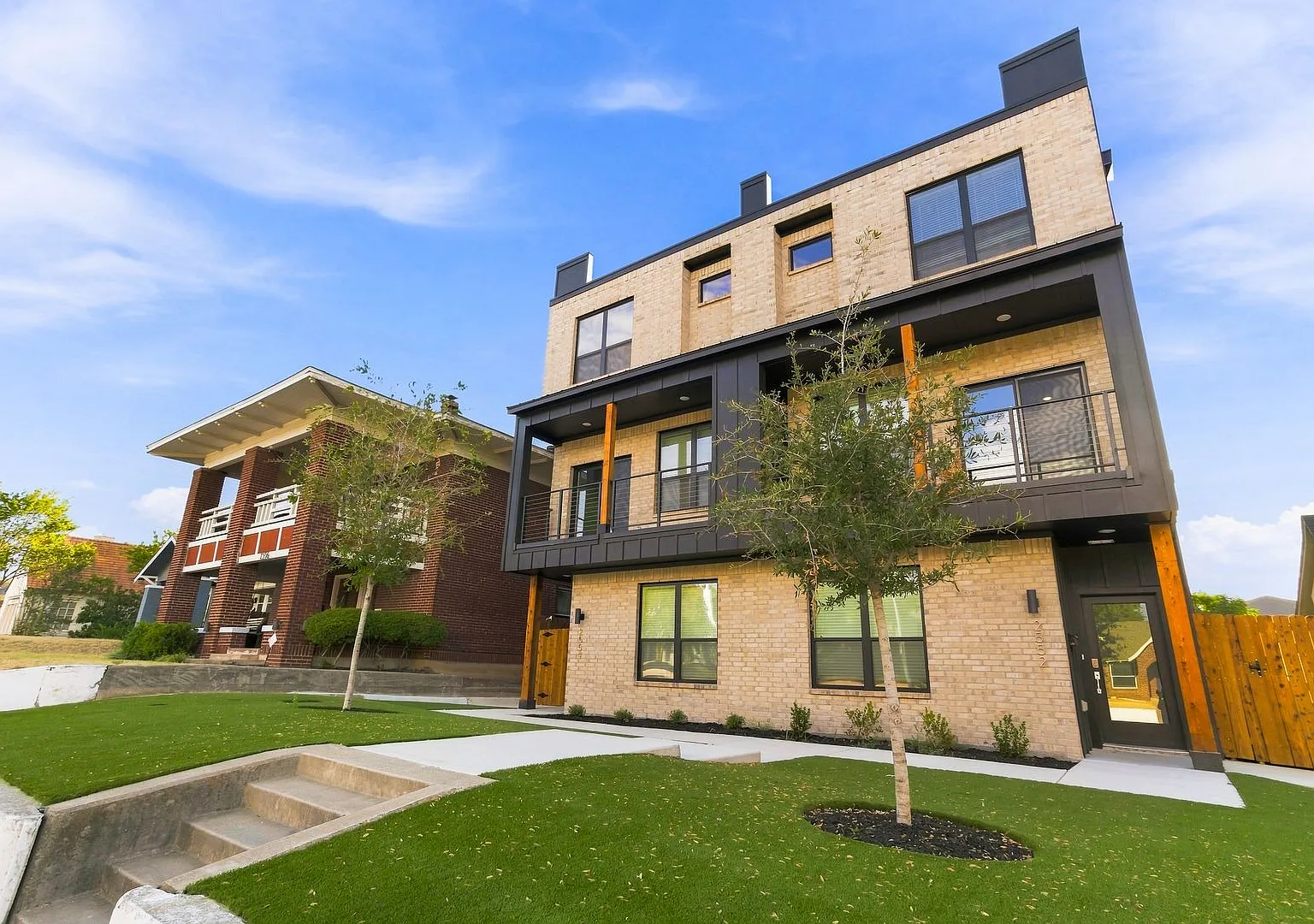 TCU-2554 S University Drive — Photo 2