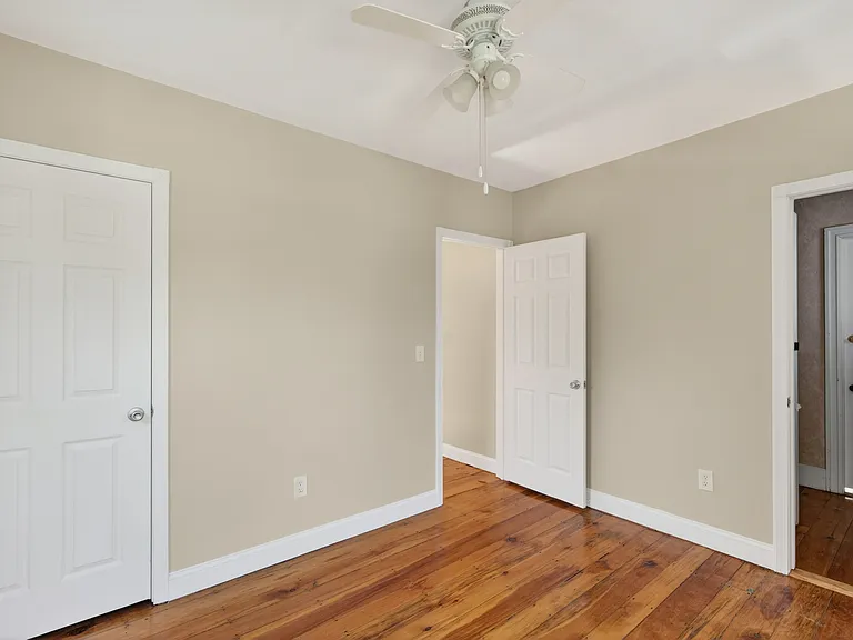 40 Maple St #2 — Photo 14