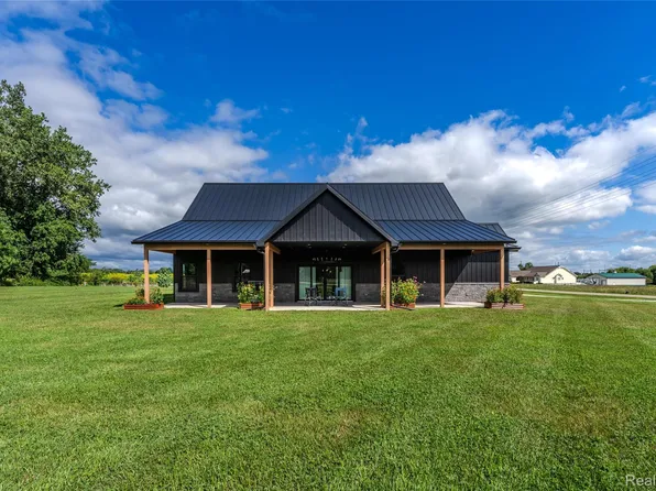5486 Kidder Rd, Almont, MI 48003