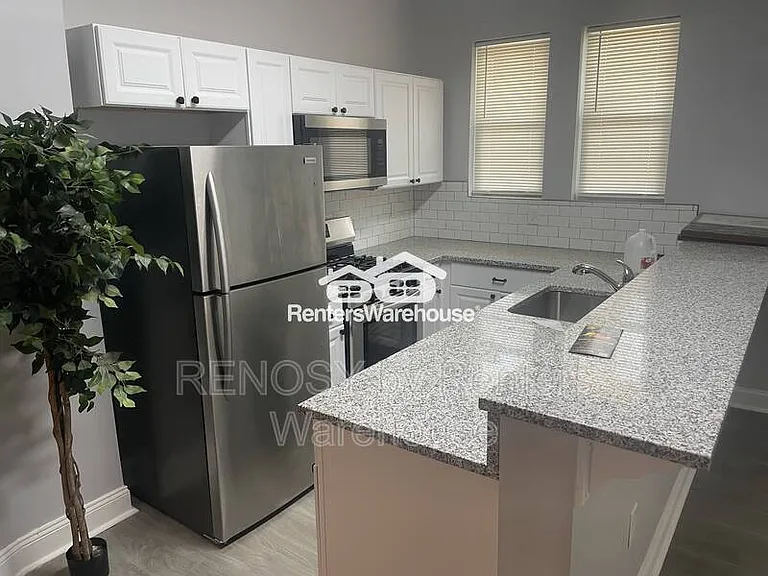 1627 N Smallwood St — Photo 1