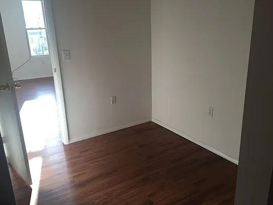 Rented by MNS | media 20