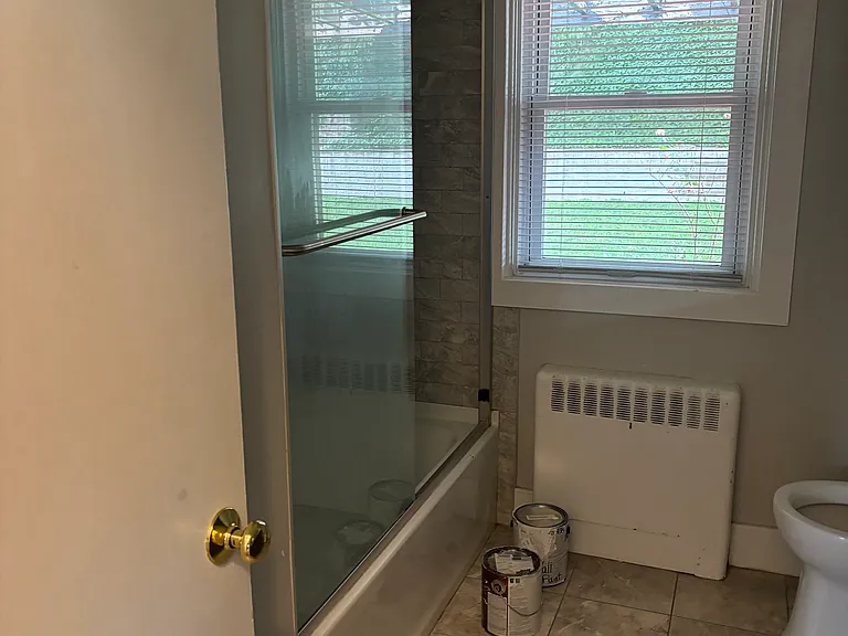 601 Linden Cir — Photo 4