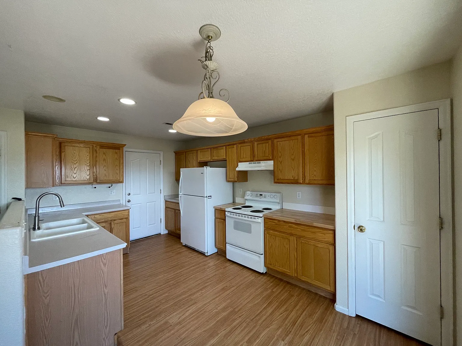 10583 Butte Drive — Photo 3