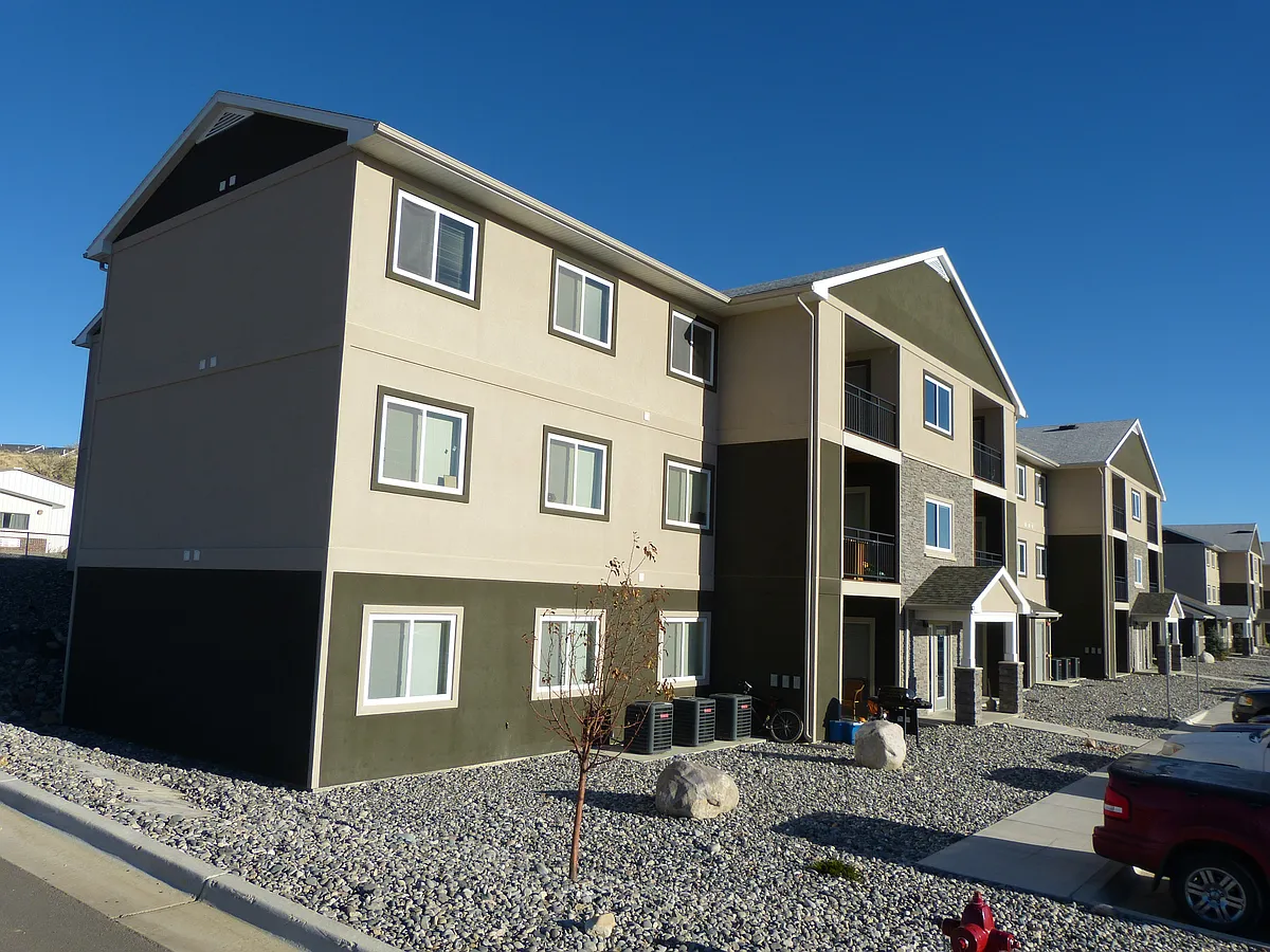 Building Photo - Blue Ridge Apartments
