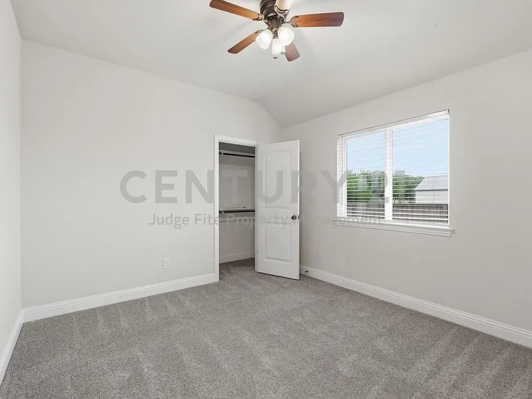 5013 Diamond Dr — Photo 31