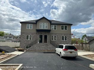 154 Davis Ave, Staten Island, NY 10310
