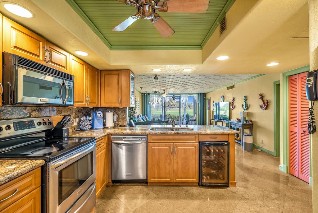 3001 S Palm Aire Drive #105, photo 6