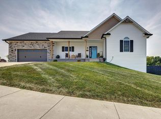 594 E Lavender Ct, Ellettsville, IN 47429