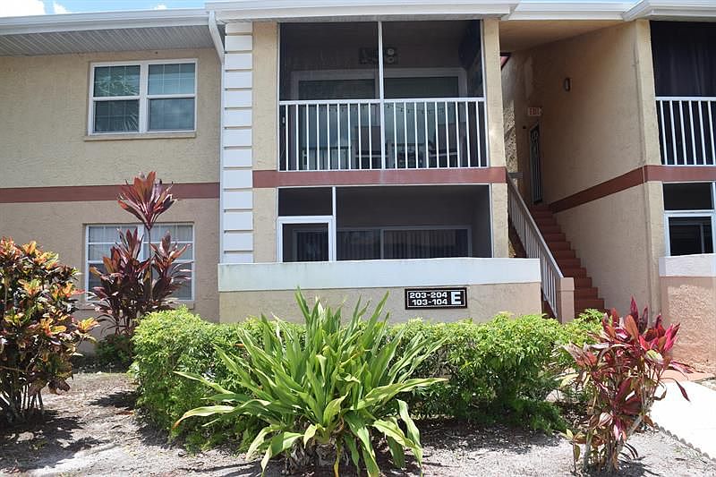 1st image of 1537 SE Royal Green Cir #E103