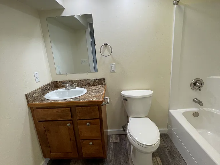 5104 N Montana Ave — Photo 19