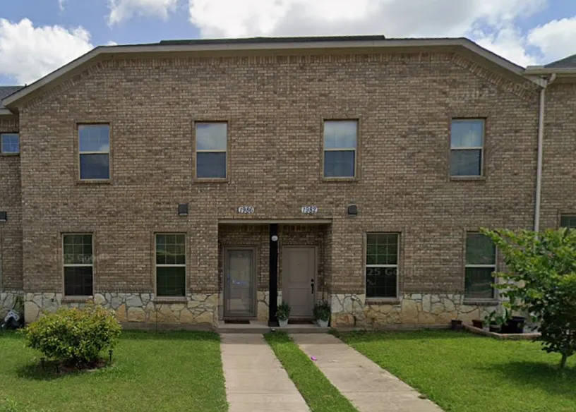 1982 Timber Oaks Dr