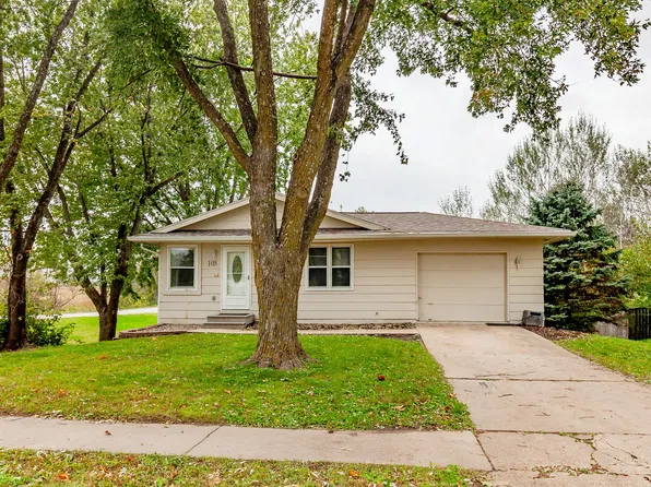 105 Cherry St, Norwalk, IA 50211