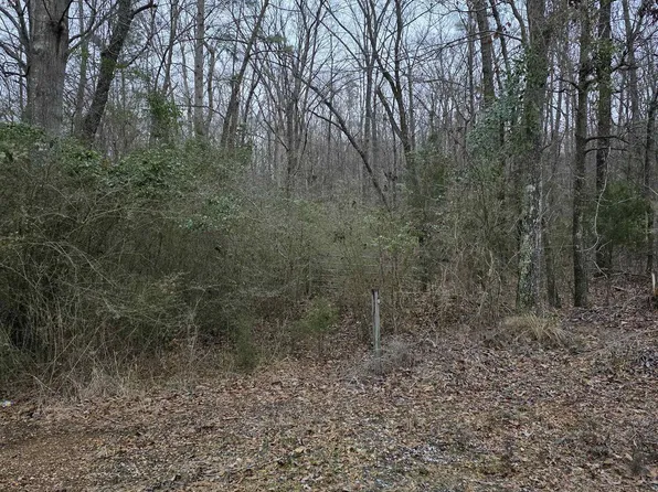 322 Tucker Rd, Talladega, AL 35160