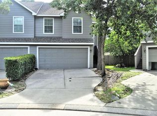 15 Yarrow Ct, Spring, TX 77382