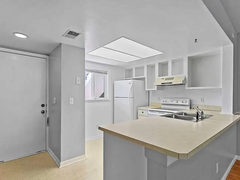 4469 Holly Tree Rd — Photo 1