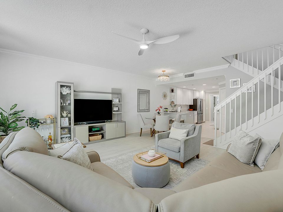 1st image of 454 Capistrano Drive