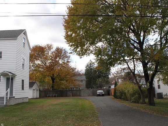 2nd image of 15 Pawling Ave #1