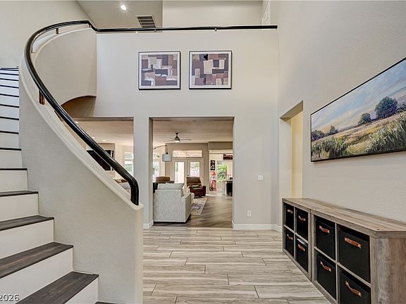5th image of 9817 Edgeview Pl