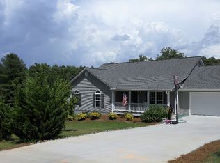 357 Nicely Rd, Hayesville, NC 28904