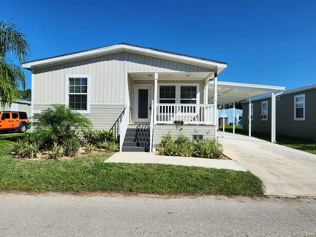 3 bed, 2.0 bath, 1393 sqft, $1,750 — Photo 4