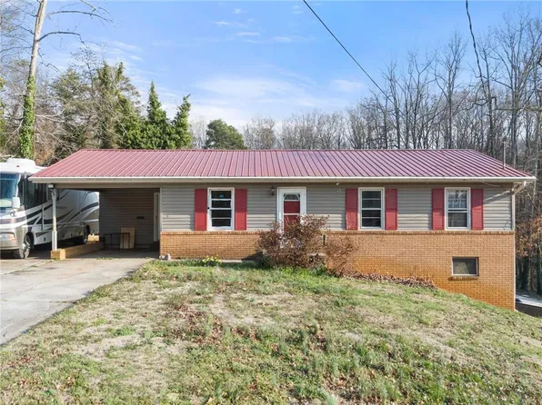 219 Shallowford Dr, Gainesville, GA 30504