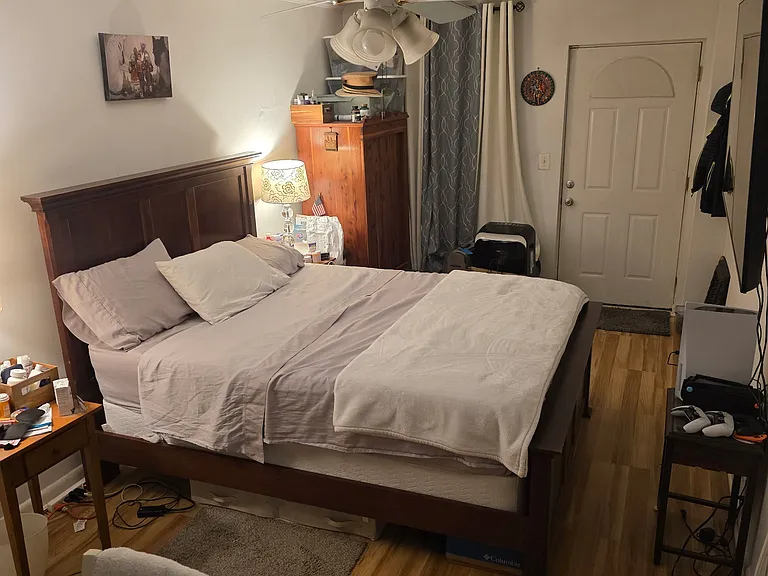 Huge bedroom!