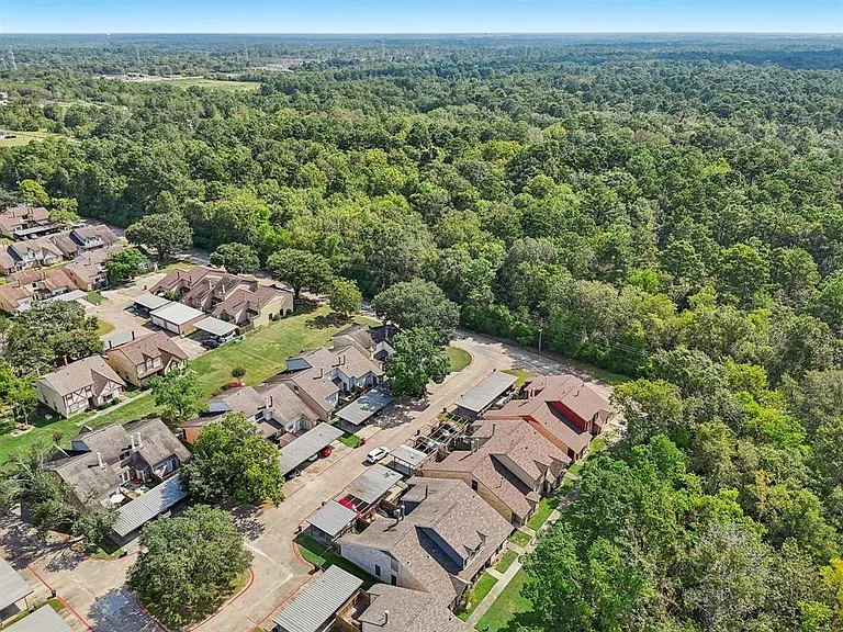 1833 Country Village Blvd — Photo 24