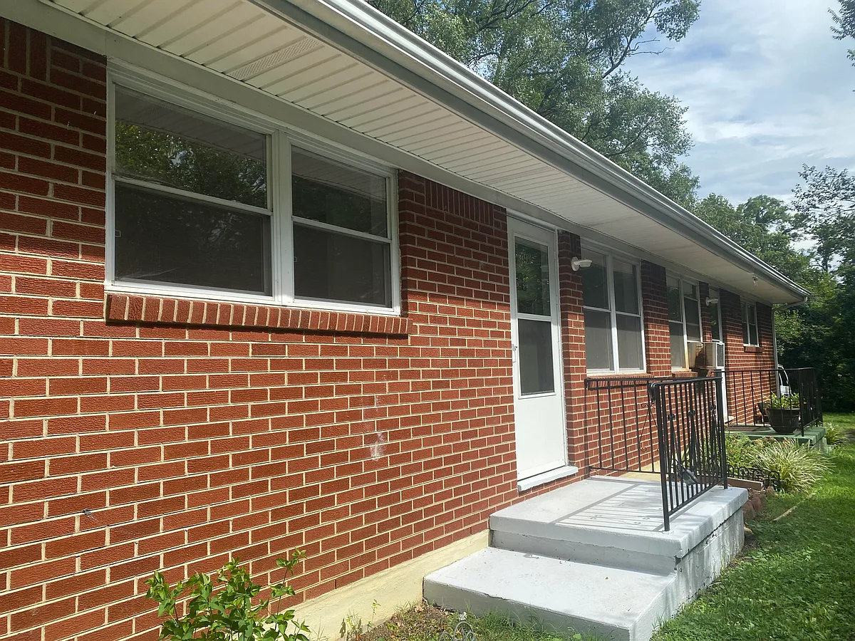 Building Photo - 3340 Hershberger Rd NW