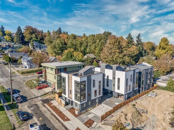 3216 B S Dawson Street, Seattle, WA 98118