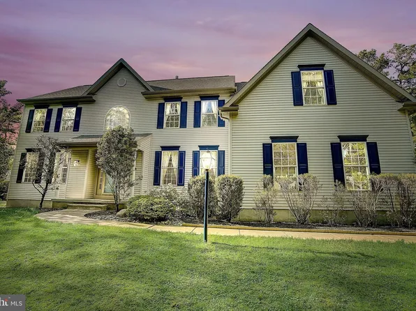 216 Sycamore Ave, Marlton, NJ 08053